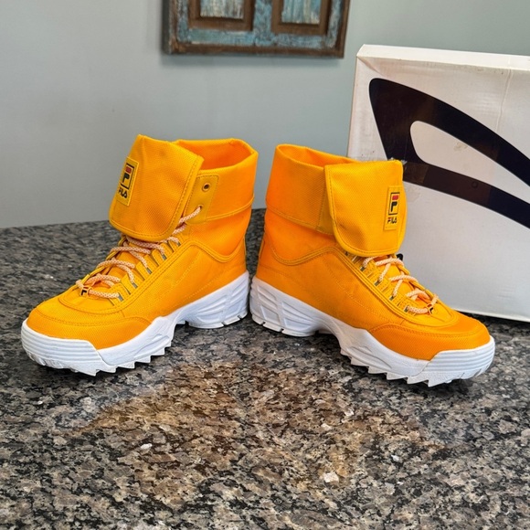Fila Women's disruptor Ballistic citrus Sneakers Vibrant Orange EUC 11 - Picture 4 of 15